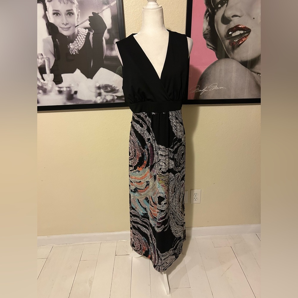 GNW Black and Multicolor Swirl Maxi Dress